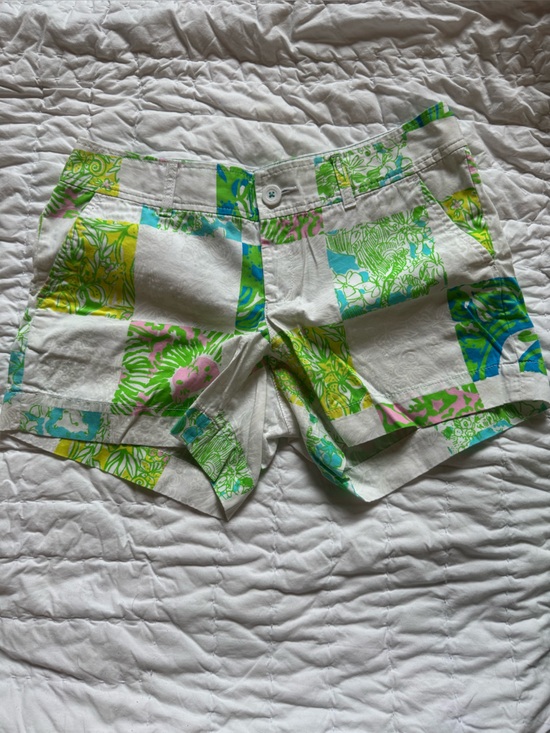 Lilly Pulitzer Pants - Lilly Pulitzer Callahan Patchwork Floral Shorts - White, Green & Blue